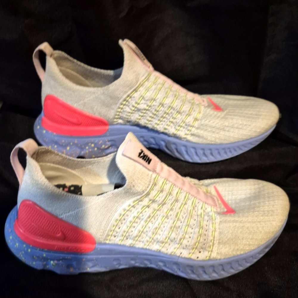 Confetti Nike React Phantom Run Flyknit Sneakers